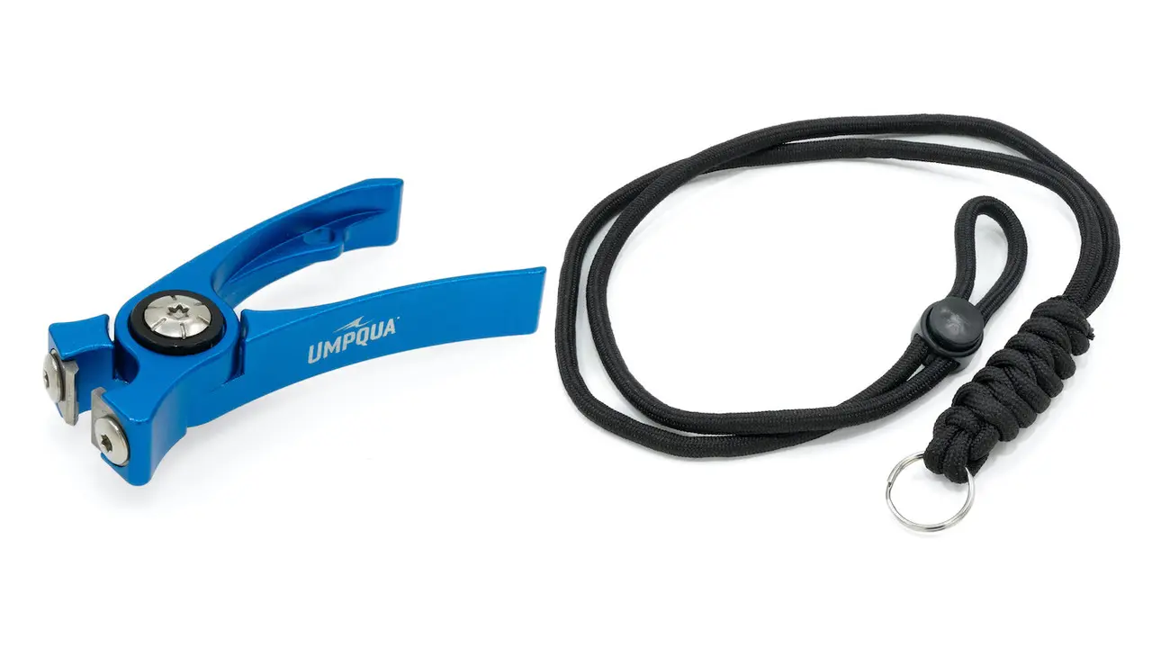 Umpqua RiverRun Nipper with Lanyard - Image 3